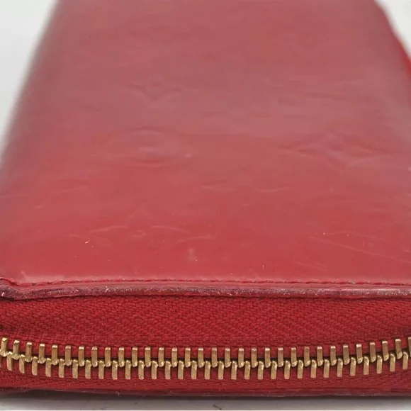 Authentic Louis Vuitton Vernis Zippy Wallet Long Purse Red.